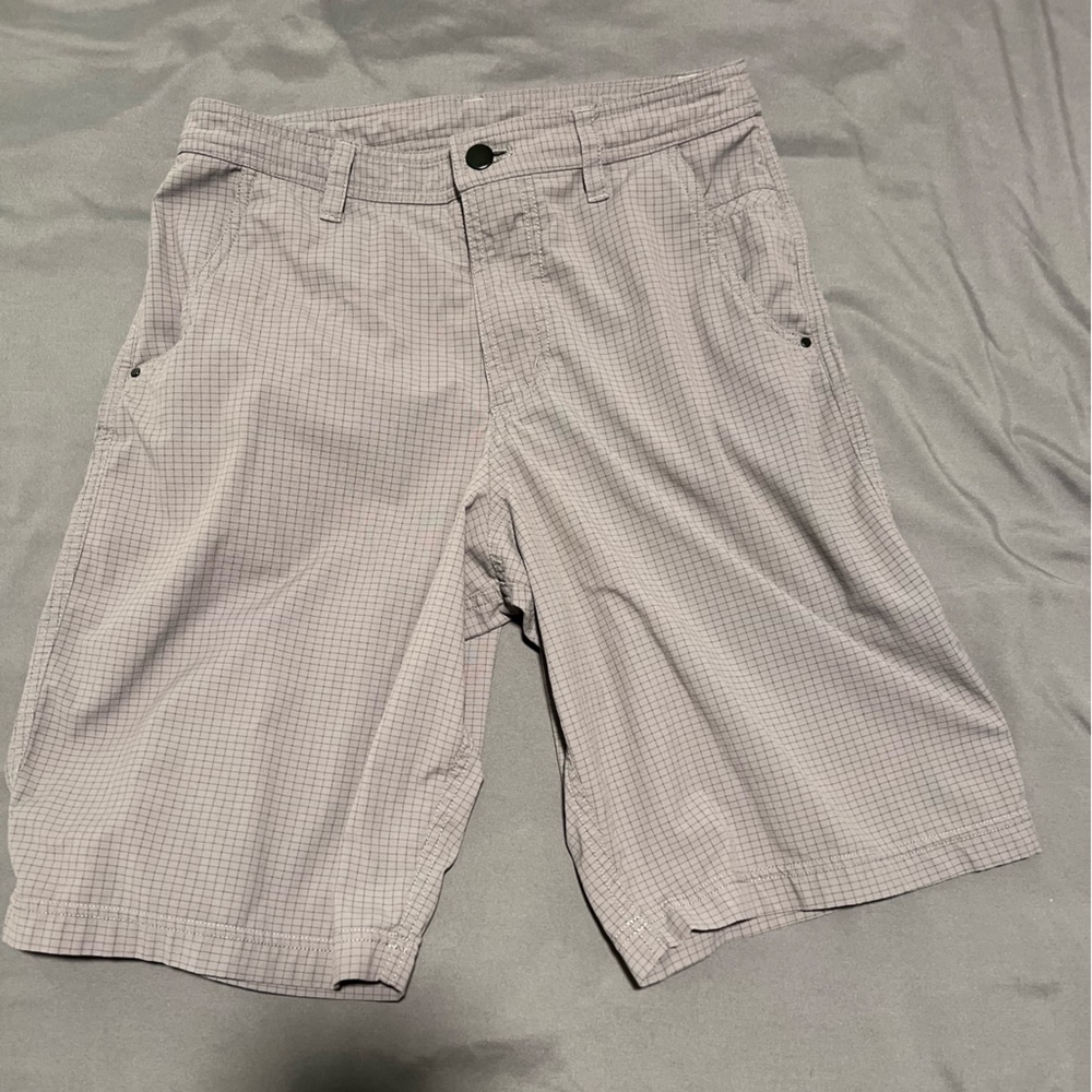Lululemon Athletica Men's Light Gray Checkered Shorts